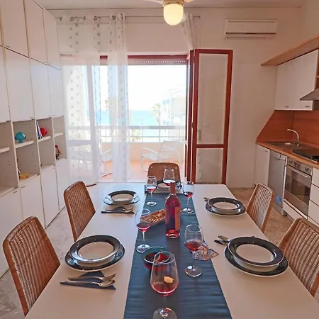 Casa Vacanze Rachele A 8 Posti *