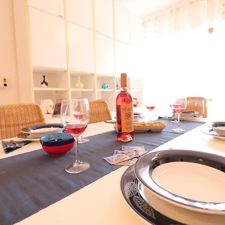 Casa Vacanze Rachele A 8 Posti *